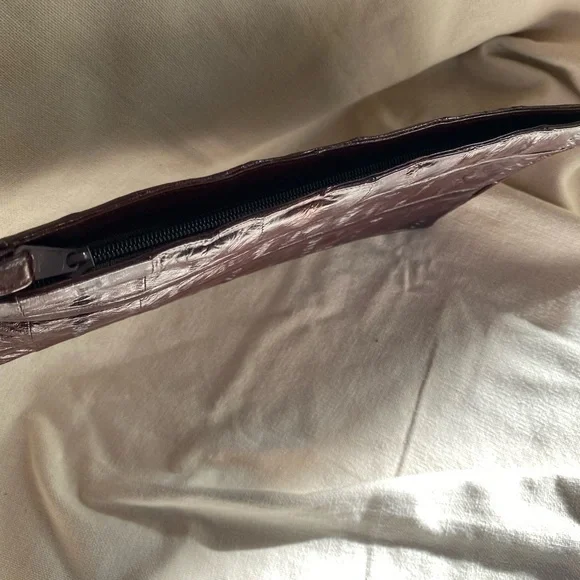 𝅺GENUINE Eel skin made in Korea vintage clutch